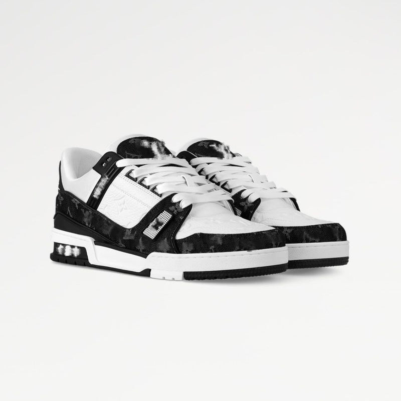 LYOR HYPE SNEAKER