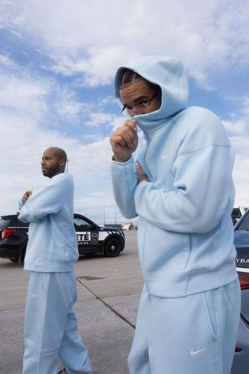 VIRAL TRACKSUIT