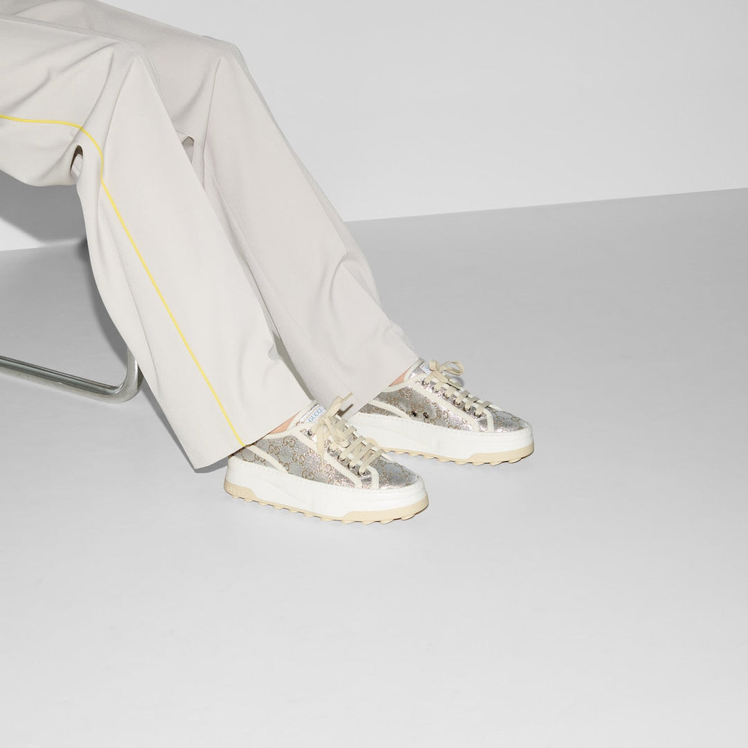 LYOR 1977 SNEAKER