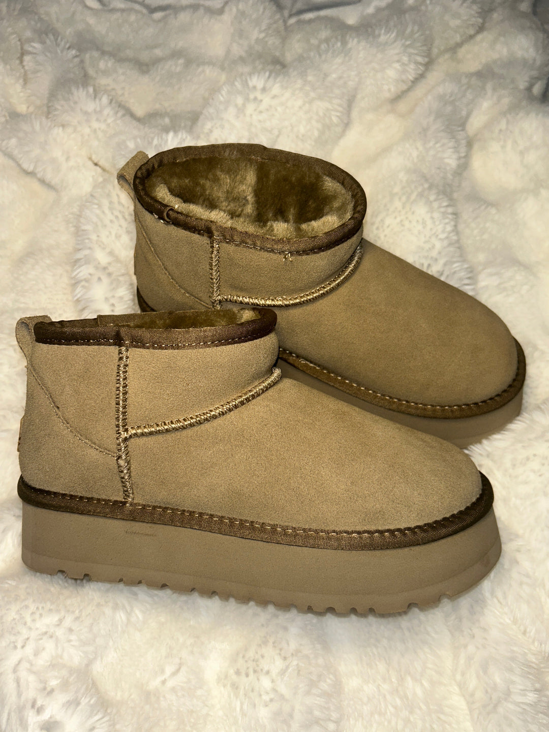 LYOR BOOTS