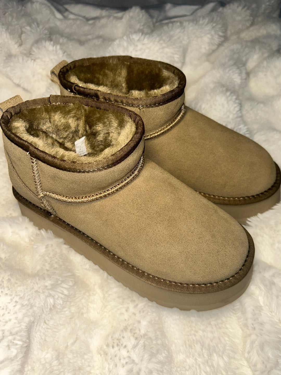 LYOR BOOTS