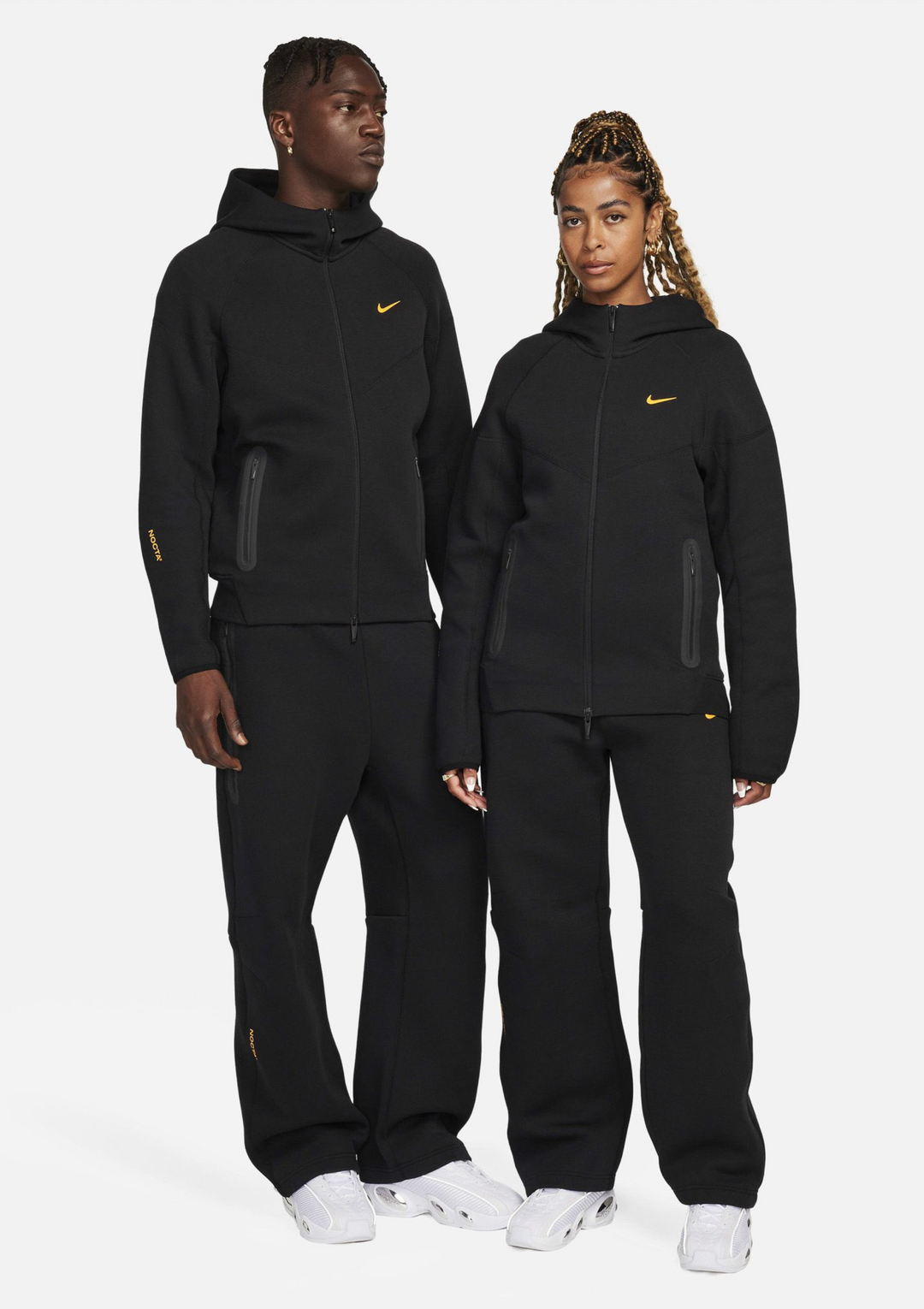 VIRAL TRACKSUIT