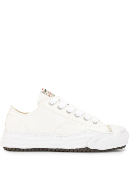 Distorted- Steps Sneaker